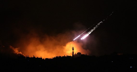 Izrael intensyfikuje ofensywę lądową wymierzoną w radykalny Hamas. Armia wysyła dodatkowych żołnierzy do Strefy Gazy.