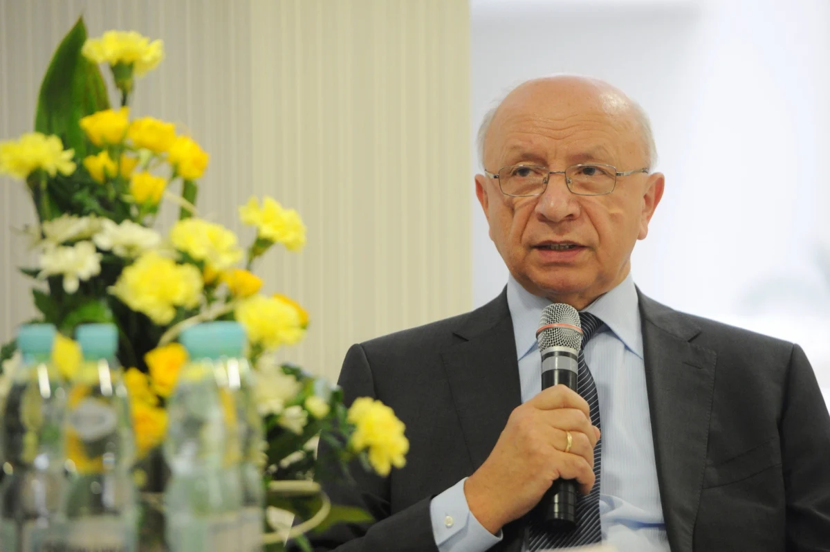 Prof. Bogdan Chazan nie jest już dyrektorem Szpitala Św. Rodziny. Urzędnicy Biura Polityki Zdrowotnej wręczyli lekarzowi wypowiedzenie z pracy.