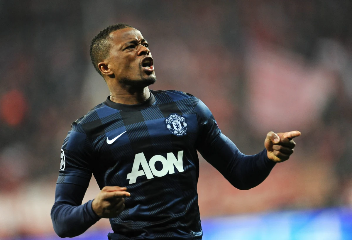 Juventus Turyn kupił z Manchesteru United jednego z najbardziej doświadczonych graczy tego zespołu Patrice'a Evrę. 33-letni reprezentant Francji podpisał z mistrzami Włoch dwuletni kontrakt. W klubie z Old Trafford grał od 2006 roku.