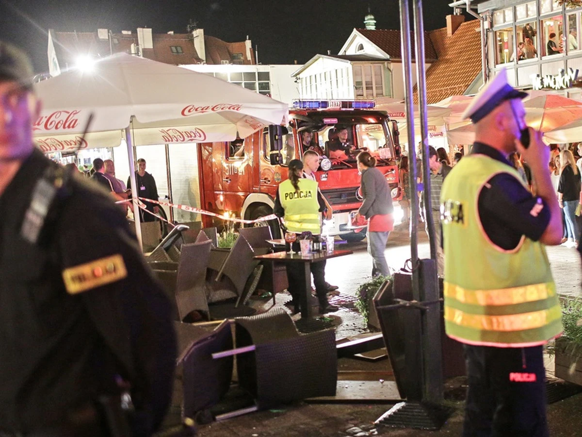 Mężczyzna, który urządził sobie szalony rajd po sopockim Monciaku i molo, dzień przed tym wydarzeniem został zwolniony z pracy. Zmagał się z poważną chorobą psychiczną. Kierowca w nocy z soboty na niedzielę potrącił w Sopocie ponad 20 osób.