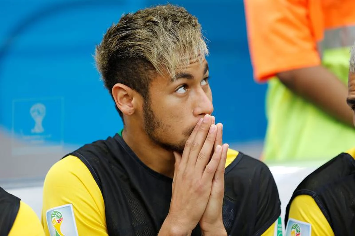 Były prezes Barcelony Sandro Rosell został przesłuchany w sprawie transferu brazylijskiego piłkarza Neymara do klubu wicemistrza Hiszpanii. Działacz nie przyznał się do zarzutu popełnienia manipulacji finansowych, który mu postawiono.