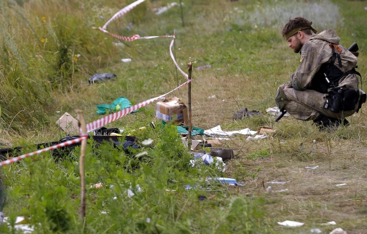 Dwa samoloty bojowe ukraińskich sił rządowych zostały zestrzelone nad wschodnią Ukrainą przez separatystów. Informację podał ukraiński sztab operacji antyterrorystycznej. Jak powiedział jego rzecznik, oba samoloty strącono w pobliżu kurhanu Saur-Mogiła i na razie nie wiadomo, co stało się z ich pilotami. 