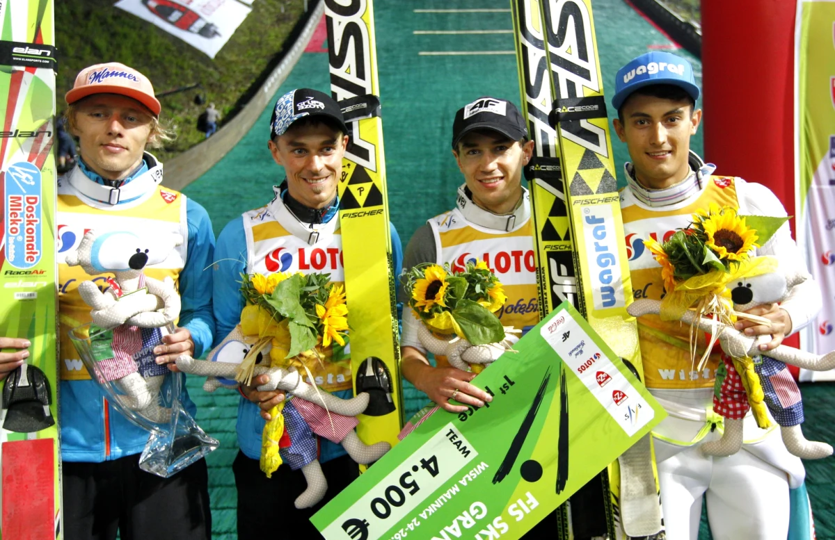 Polska, w składzie Maciej Kot, Piotr Żyła, Dawid Kubacki i Kamil Stoch, wygrała wczoraj drużynowy konkurs Letniej Grand Prix w skokach narciarskich w Wiśle Malince. Drugie miejsce zajęli Czesi, a trzecie Austriacy. Biało-czerwoni powtórzyli sukces sprzed roku. Drużynowy konkurs LGP udało im się wygrać także w 2010 roku w Hinterzarten.