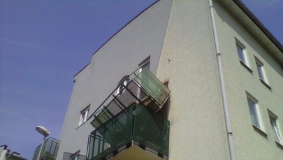Kraków: Pod studentkami zerwał się balkon