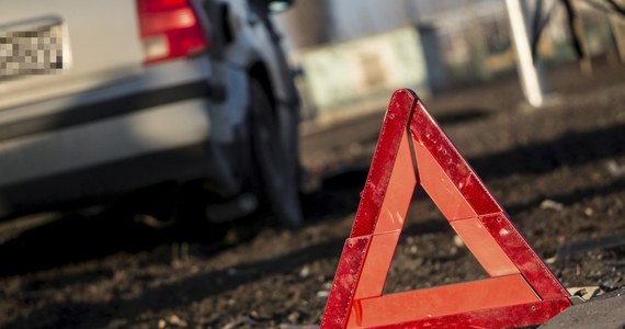 Dwie osoby zginęły, a dziewięć zostało rannych w wypadku w Osowie na Mazowszu. Na lokalnej drodze zderzyły się dwa samochody. Informację o wypadku dostaliśmy na Gorącą Linię RMF FM.