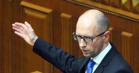 ​Premier Ukrainy Arsenij Jaceniuk, który w ubiegłym tygodniu podał się do dymisji, nie wyklucza, że zostanie na stanowisku, jeśli deputowani w parlamencie spełnią jego postulaty. Chodzi o pilne uchwalenie rządowych projektów ustaw.