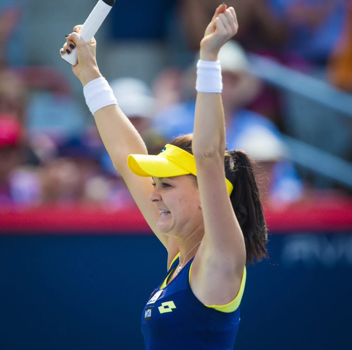 Triumf Agnieszki Radwańskiej w turnieju WTA w Montrealu sprawi, że - po okresie niepowodzeń - będzie ona bardziej ceniona przez rywalki. "Znowu zaczną się jej bać" - twierdzi słynny przed laty tenisista, Wojciech Fibak.