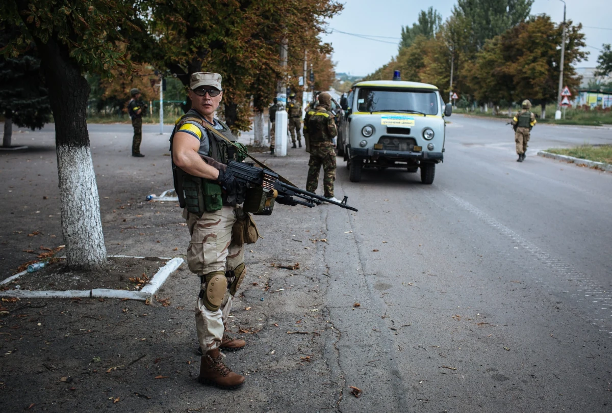 Konwój rosyjskiej pomocy humanitarnej dla mieszkańców Doniecka i Ługańska wyruszył spod Moskwy - poinformowała agencja ITAR-TASS. 