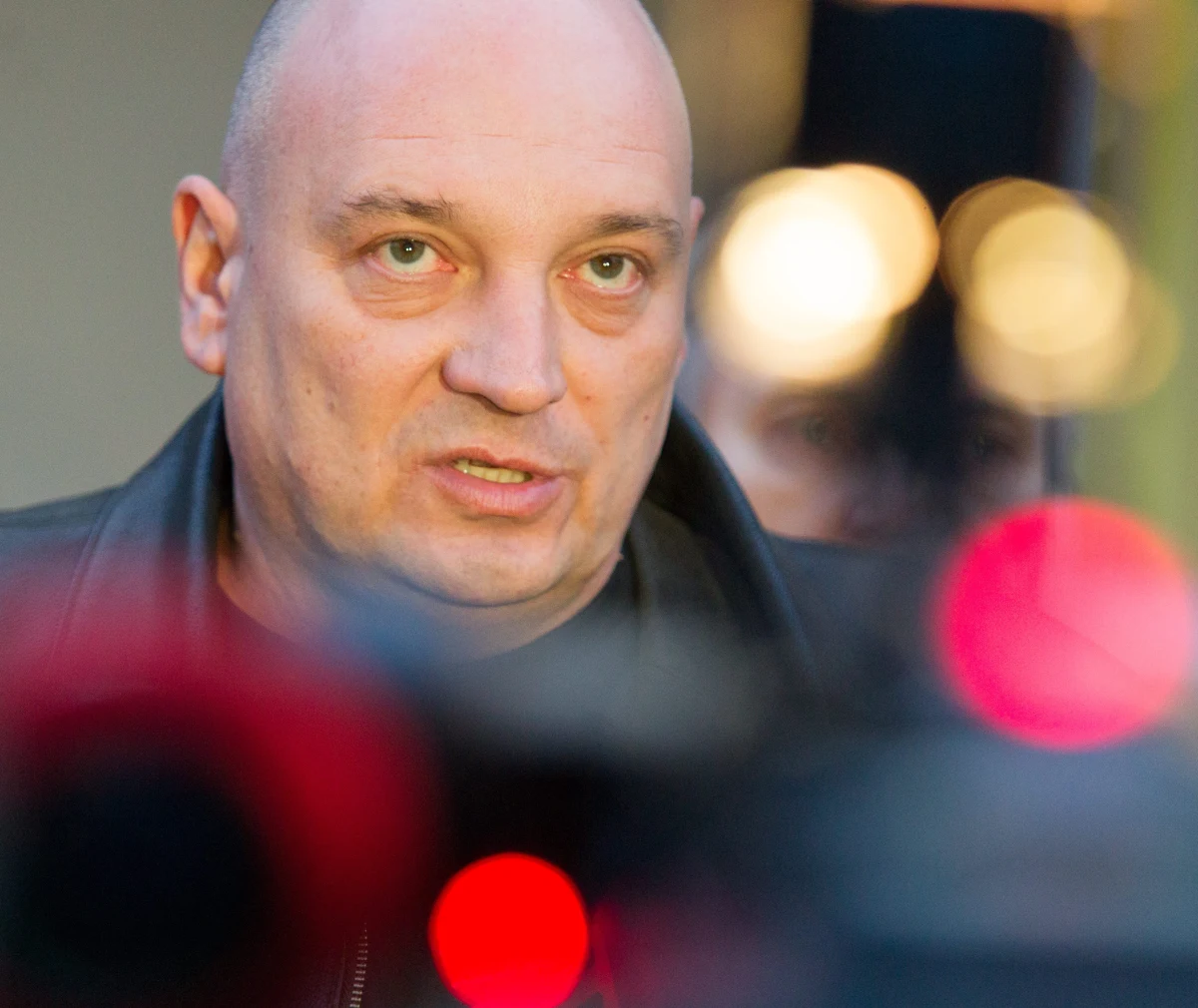 Znów iskrzy na linii górnicy - rząd. Tym razem poszło o listę 22 firm uznanych za strategiczne dla państwa. Wśród nich nie ma ani jednego zakładu związanego z górnictwem. Szef górniczej "Solidarności" Jarosław Grzesik napisał w tej sprawie nawet list do Donalda Tuska. Oskarżył go o ignorowanie górniczych problemów. 