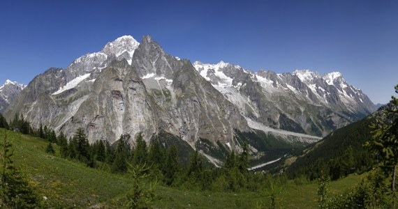 Ciała pięciu z sześciu Francuzów, którzy zaginęli poprzedniego dnia pod jednym ze szczytów, odnalazła francuska żandarmeria wysokogórska w masywie Mont Blanc. Alpiniści byli stażystami UCPA - francuskiego związku ośrodków sportów na wolnym powietrzu. 