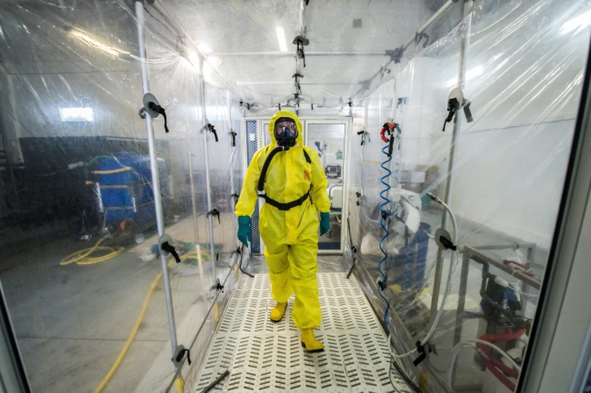 Wrocławska prokuratura sprawdzi, czy lipcowy wyjazd 9 wrocławskich licealistów do Liberii, gdzie jest ognisko epidemii Eboli, nie naraził ich na niebezpieczeństwo zagrażające zdrowiu i życiu. Dziewięć osób przebywało tam na misji do końca lipca. 