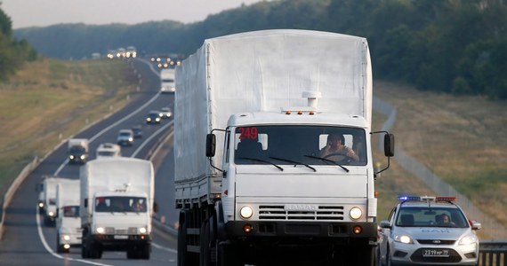 Konwój z pomocą humanitarną Rosji dla wschodniej Ukrainy wyruszył rano z rosyjskiego Woroneża. Ciężarówki jadą na południe w kierunku kontrolowanego przez prorosyjskich separatystów Ługańska na Ukrainie - podali reporterzy agencji AP. Woroneż leży ok. 300 km od granicy ukraińskiej. 