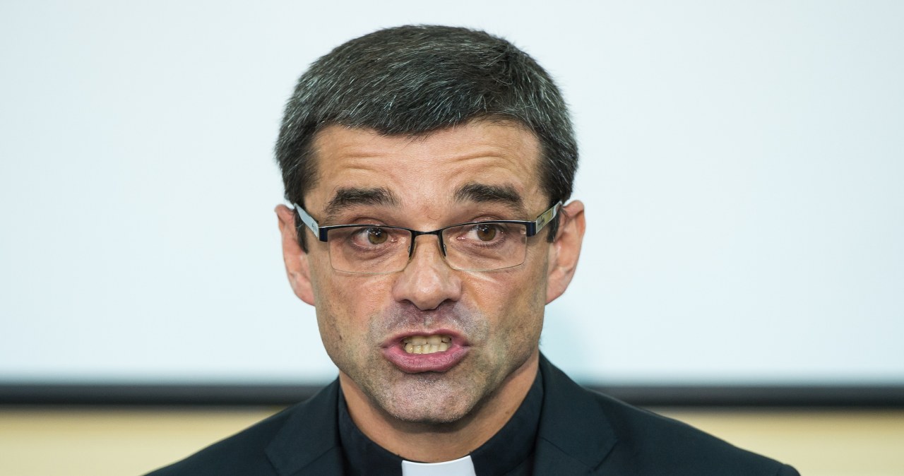 Sprawdzian 2 Wojna światowa Liceum Odpowiedzi Dyrektor salezjańskiego liceum: Wiedzieliśmy, że Gwinea ma problem z