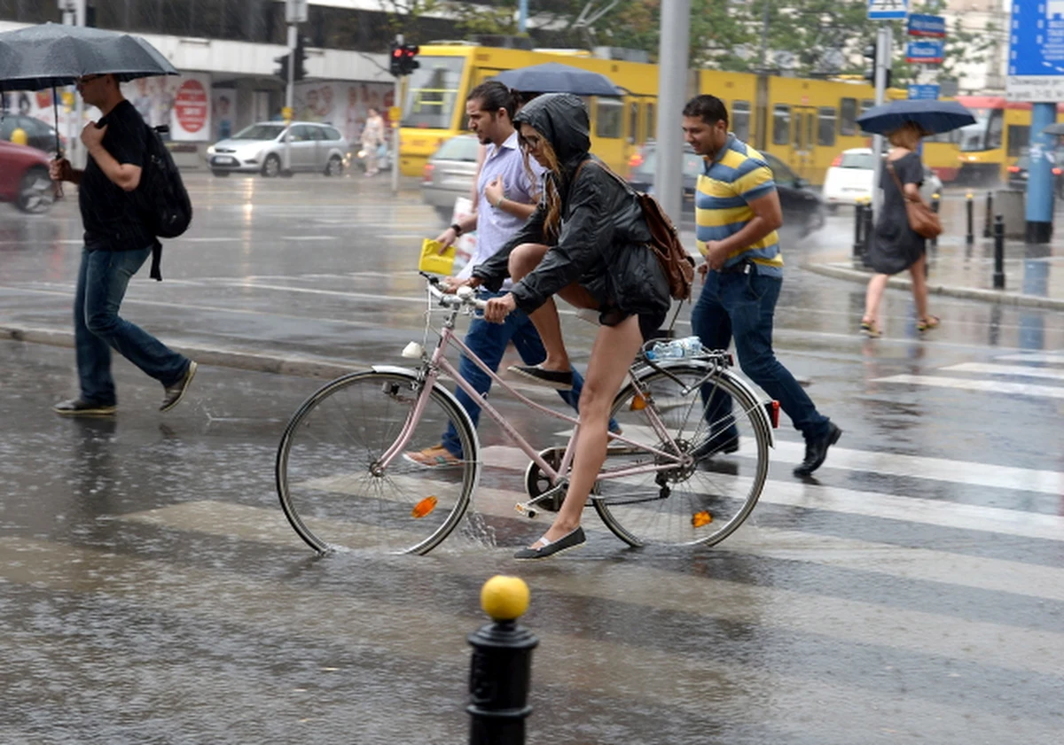 Długi sierpniowy weekend upłynie pod znakiem aury zmiennej i kapryśnej. Najbardziej deszczowa ma być sobota. 