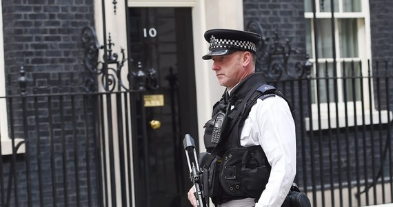 Scotland Yard po raz pierwszy w historii ujawnił nazwiska dwóch tajnych agentów. Londyńska policja pozwana została do sądu przez kobiety. Twierdzą one, że zostały przez agentów oszukane. 