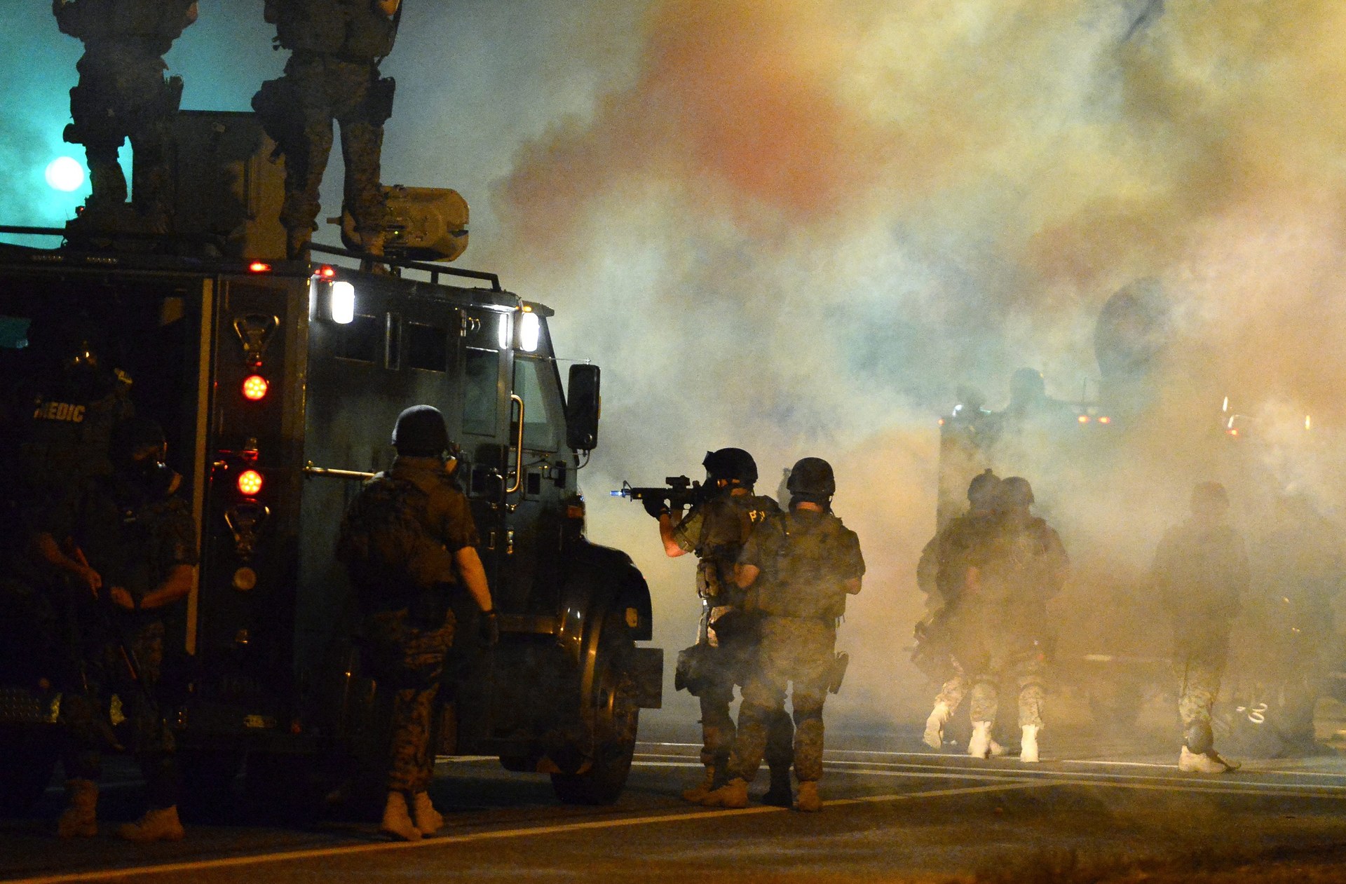 Ostrzelani Policjanci W Ferguson Dwie Osoby Ranne Rmf 24