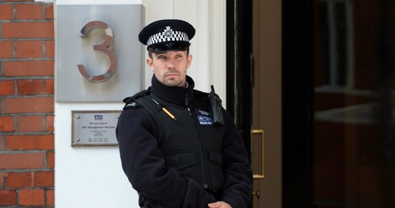 Brytyjska policja rozpoczęła dochodzenie przeciwko funkcjonariuszom, którzy łamią zasady korzystania z serwisów społecznościowych. Robią to często bez zastanowienia. Tylko z tego powodu w ostatnich 4 latach z pracy musiało odejść prawie 80 policjantów.