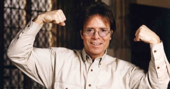 Słynny brytyjski  piosenkarz Cliff Richard odwołał koncert w Katedrze Canterbury. Miał tam wystąpić 26 września. Powodem decyzji gwiazdora jest śledztwo prowadzone w sprawie przestępstwa seksualnego, w które rzekomo jest zamieszany. 