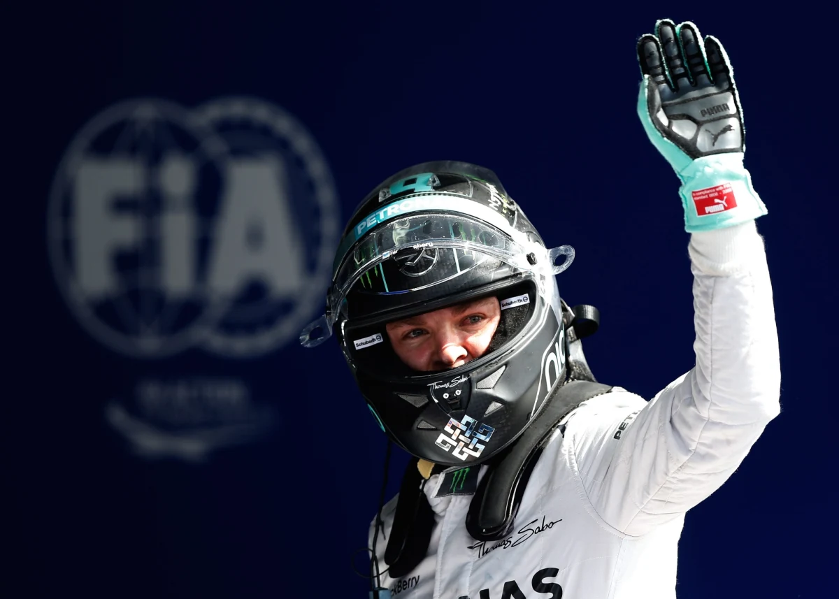 Lider klasyfikacji generalnej Formuły 1 Nico Rosberg z teamu Mercedes GP wygrał kwalifikacje do Grand Prix Belgii. To siódme pole position Rosberga w karierze, a czwarte w rzędu w tym roku.