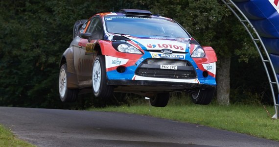 Robert Kubica (Ford Fiesta WRC) był najszybszy na dwunastym odcinku specjalnym Rajdu Niemiec, 9. rundy mistrzostw świata. To drugi OS wygrany przez Polaka w tym rajdzie, a czwarty w karierze w serii rajdowej WRC. 