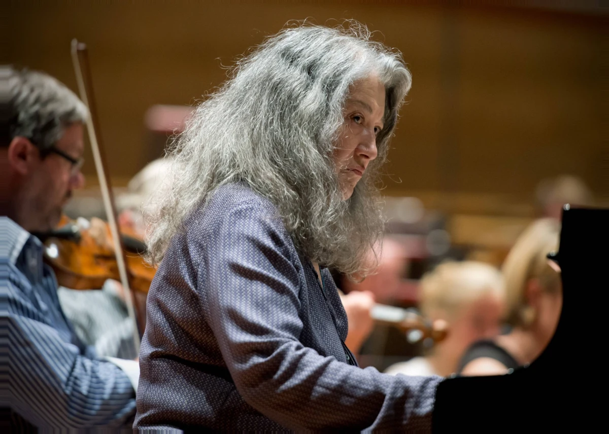 Światowej sławy pianistka Martha Argerich odwołała swój jutrzejszy występ w Warszawie. Argentyńska artystka miała zagrać na festiwalu "Chopin i jego Europa". 