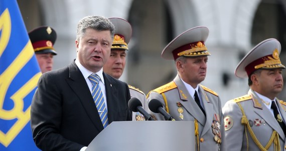 Prezydent Ukrainy Petro Poroszenko wydał dekret o rozwiązaniu parlamentu. "Wcześniejsze wybory do Rady Najwyższej odbędą się 26 października" - poinformowała na Twitterze administracja prezydencka w Kijowie.