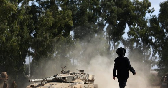 Rzecznik Hamasu ogłosił dziś, że strona palestyńska i Izrael uzgodnili długoterminowe zawieszenie broni. Odpowiednie oświadczenie będzie niebawem przedstawione w Kairze, gdzie prowadzono rozmowy za pośrednictwem Egiptu.