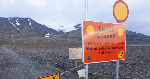 Islandzcy meteorolodzy poinformowali, że w nocy doszło do erupcji wulkanu Bardarbunga. Wprowadzono czerwony, najwyższy stopień zagrożenia. Islandia ostrzegła też Niemcy o możliwym zamknięciu przestrzeni powietrznej.
