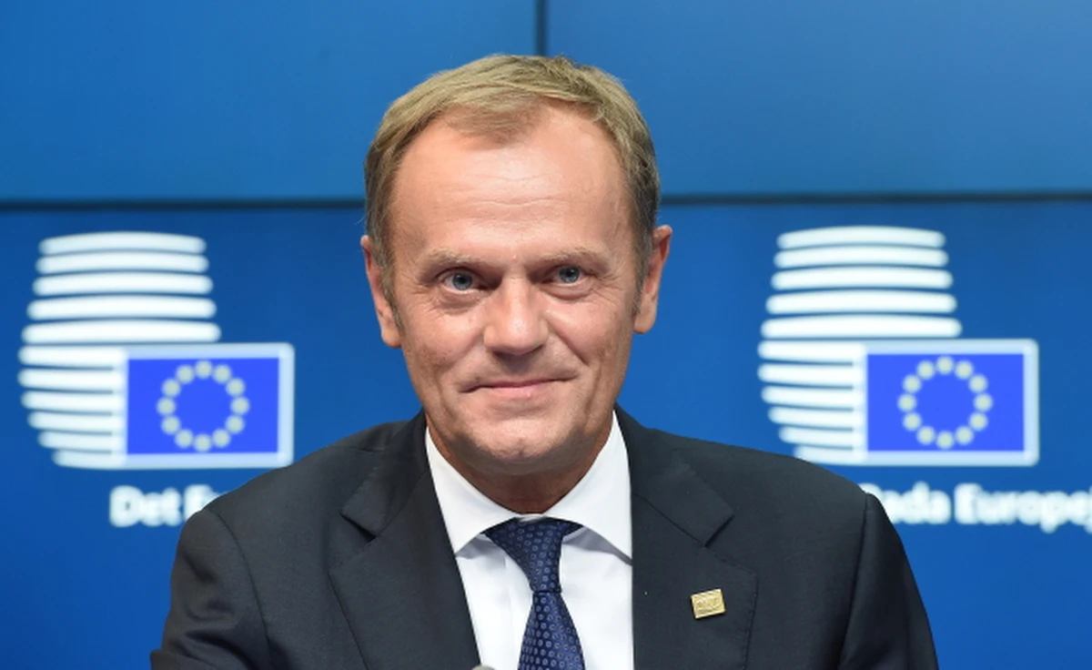 Donald Tusk przestanie być premierem, ale wcale nie musi rezygnować z funkcji szefa Platformy Obywatelskiej - twierdzi rzecznik rządu Małgorzata Kidawa-Błońska. W rozmowie z RMF FM przyznaje, że scenariusz pozostania u steru partii jest poważnie rozważany przez premiera.