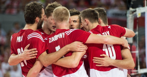 Polscy siatkarze wygrali swój drugi mecz mistrzostw świata. We wrocławskiej Hali Stulecia pokonali Australię 3:0 (25:17, 25:19, 25:22) i są liderami grupy A. W czwartek zmierzą się z Wenezuelą. 
