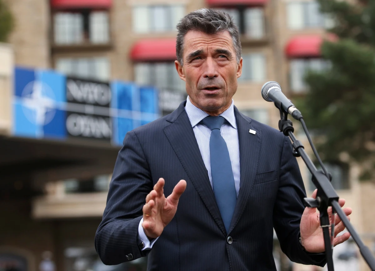 Sekretarz generalny NATO Anders Fogh Rasmussen oświadczył po przybyciu do Walii na szczyt Sojuszu, że Rosja atakuje Ukrainę. Reuters podkreśla, że jest to zaostrzeniem retoryki NATO wobec Moskwy. 