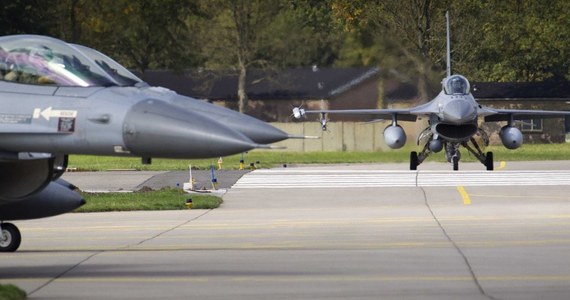 Siedem samolotów F16 należących do sił powietrznych USA przyleci w piątek do bazy w Łasku koło Łodzi z bazy Aviano we Włoszech. Pozostaną w Polsce do początku października i wezmą udział m.in. w największych w tym roku ćwiczeniach Wojska Polskiego - Anakonda-14. 