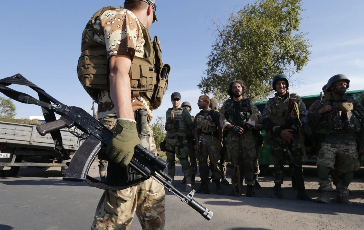 "Rosja na ukraińskiej granicy gromadzi o wiele więcej żołnierzy i sprzętu, niż widzieliśmy od początku kryzysu na Ukrainie" - poinformowało amerykańskie ministerstwo obrony. ​Rzecznik Pentagonu pułkownik Steven Warren powiedział, że po rosyjskiej stronie rozmieszczono artylerię, systemy obrony przeciwlotniczej i ponad 10 tysięcy ludzi. Budzi to - jak podkreślił - "wyraźne zaniepokojenie" Waszyngtonu.