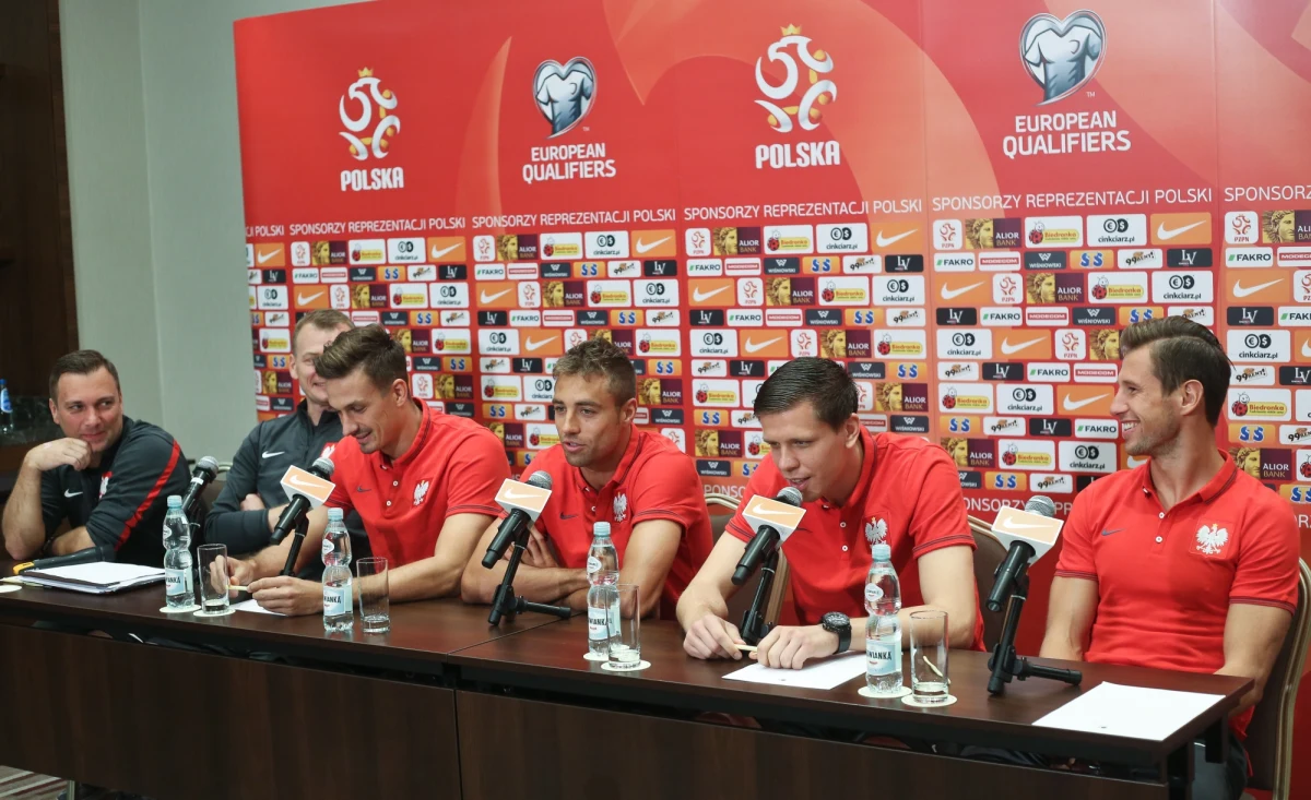 "Z Gibraltarem czeka nas ciężki mecz, żadnego przeciwnika nie lekceważymy, tym bardziej, że nasza grupa, wbrew niektórym opiniom, jest bardzo mocna i o awans będzie niesłychanie trudno" - podkreśla bramkarz piłkarskiej reprezentacji Polski Wojciech Szczęsny. W niedzielnym spotkaniu eliminacji Euro 2016 nie zagra Łukasz Piszczek.