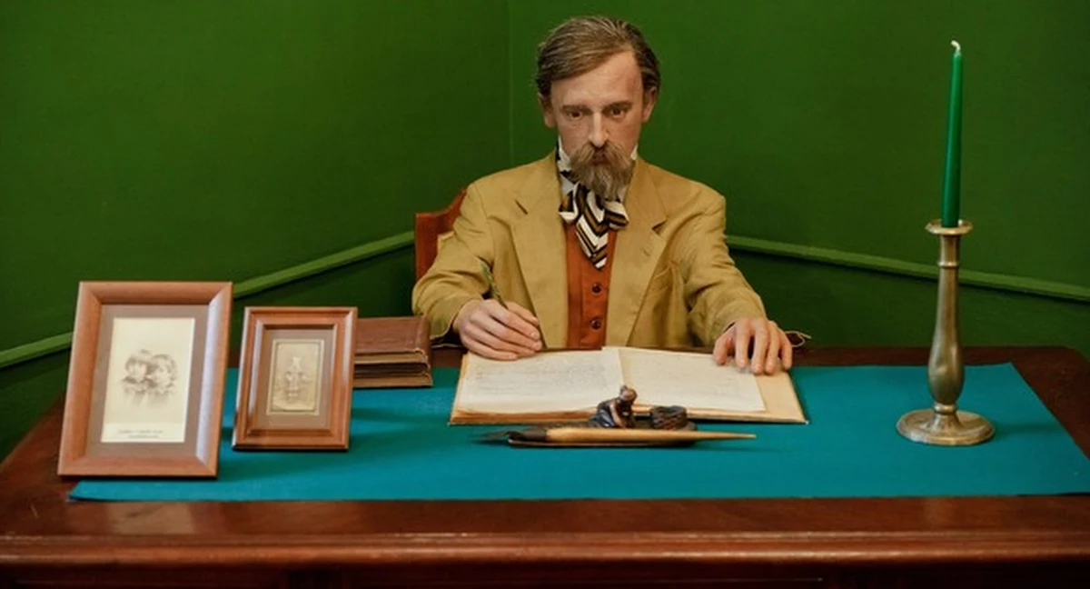 Prezydent Bronisław Komorowski zainaugurował w Warszawie akcję Narodowe Czytanie "Trylogii" Henryka Sienkiewicza. Książka będzie czytana w bibliotekach, na rynkach miast, w szpitalach, siedzibach samorządów w niemal wszystkich większych miastach Polski. W Warszawie czytany będzie "Potop". Ponieważ książka jest bardzo długa organizatorzy zdecydowali się na czytanie nieco okrojonej wersji powieści. 12 części "Potopu", które zostaną dzisiaj odczytane, przygotował krakowski literaturoznawca Bronisław Maj.  