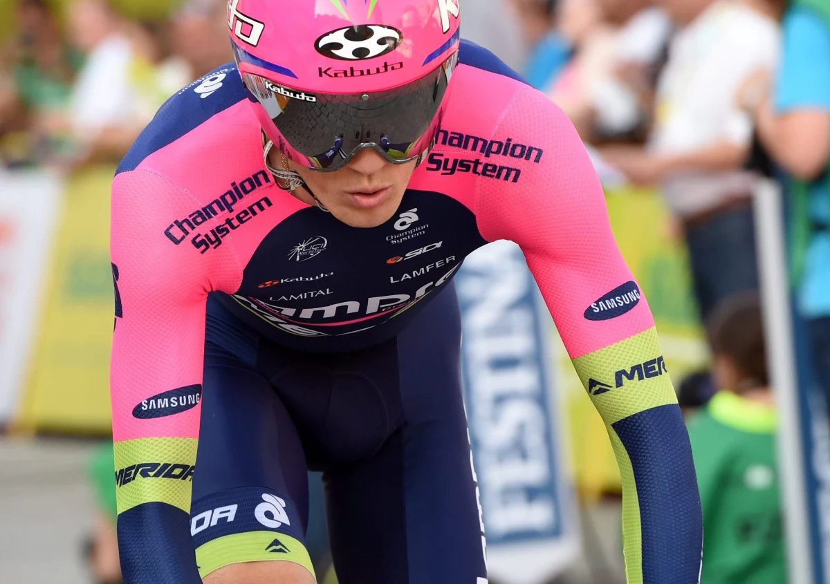 Przemysław Niemiec, jeżdżący w grupie Lampre, wygrał 15. etap wyścigu kolarskiego Vuelta a Espana z Santander do Lagos de Covadonga, o długości 152,2 km. To pierwsze etapowe zwycięstwo reprezentanta Polski w historii tej imprezy.