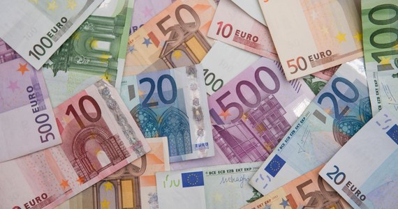 W Centralnym Banku Francji odkryto, że pracownicy od prawie roku kradli worki z używanymi banknotami, które miały być niszczone i zastąpione nowymi. Według wstępnych rezultatów śledztwa, przywłaszczyli sobie co najmniej kilkaset tysięcy euro.
