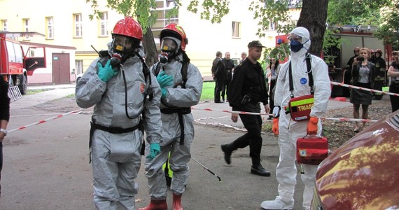 W krakowskim szpitalu MSW przeprowadzono ćwiczenia na wypadek zagrożenia wirusem ebola. Lekarze i strażacy ćwiczyli sytuację, w której do placówki trafia pacjent z objawami choroby. 
