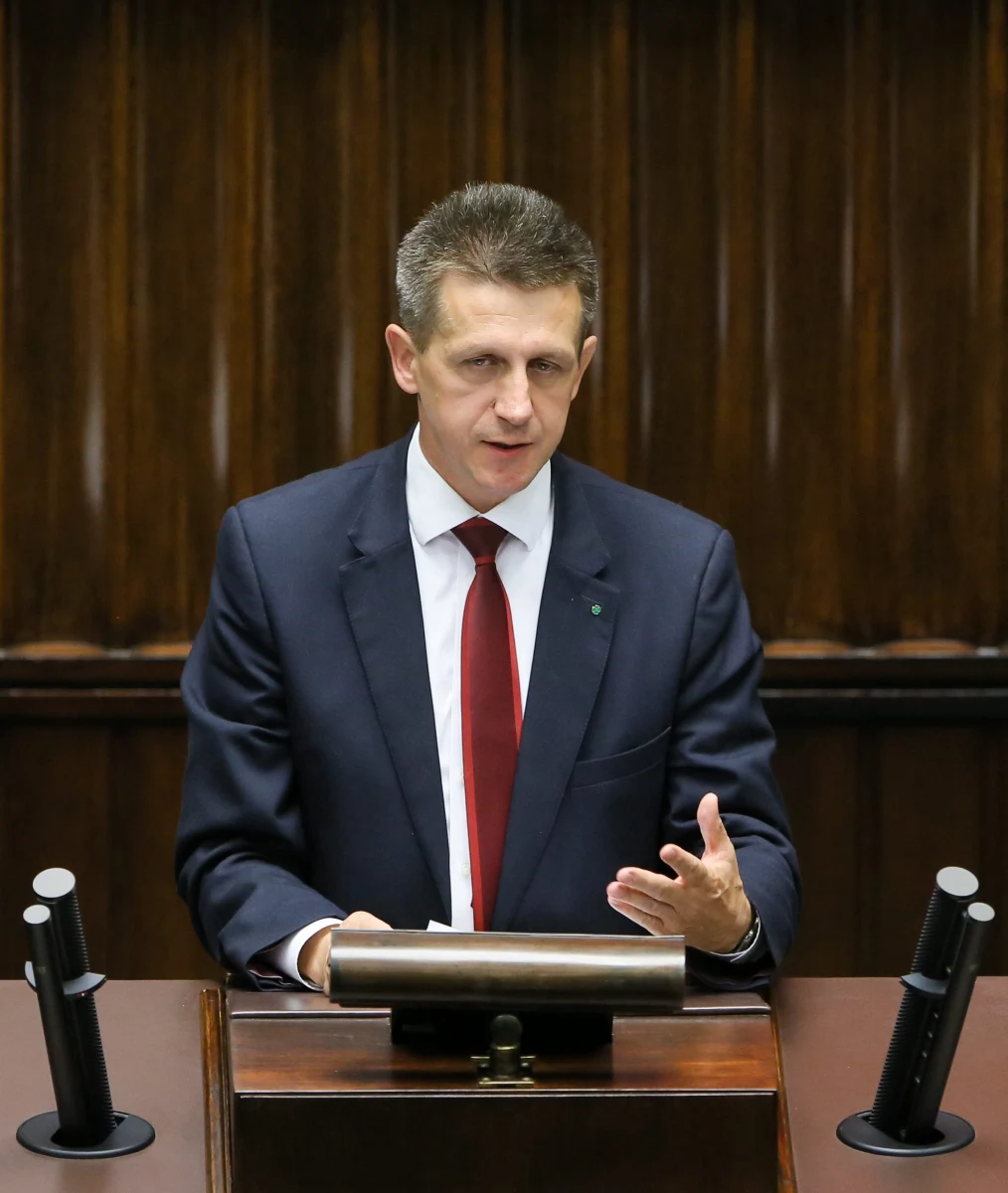 Warszawski sąd rejonowy oddalił zażalenie szefa klubu parlamentarnego PSL Jana Burego na działania prokuratury i CBA - m.in. przeszukanie w biurze i pokoju poselskim. Śledczy prowadzili czynności w związku z tak zwaną aferą podkarpacką.