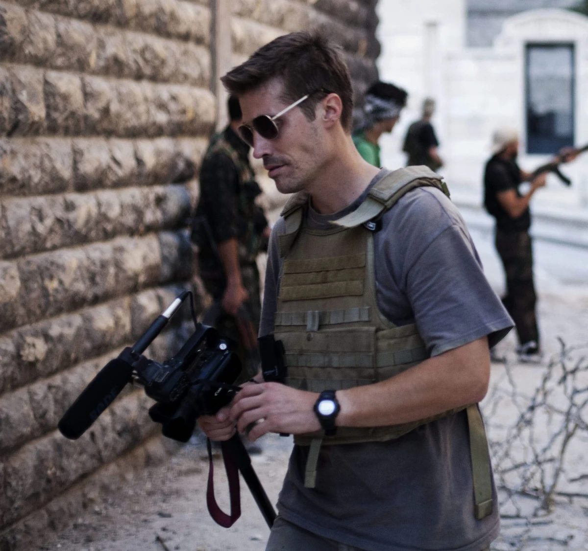 Diane i John Foley, rodzice zamordowanego przez terrorystów z Państwa Islamskiego amerykańskiego dziennikarza Johna Foleya założyli fundację jego imienia. "Jim nie umarł na marne. Pomóżcie nam budować pamięć o nim" - napisali w specjalnym oświadczeniu. 