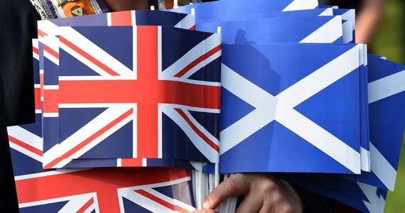 Już tylko pięć dni zostało do zaplanowanego na czwartek referendum, w którym mieszkańcy Szkocji mają wypowiedzieć się w sprawie pozostania ich kraju w Zjednoczonym Królestwie. Według najnowszego sondażu ośrodka Survation, do 54 proc. wzrosło poparcie dla pozostania Szkocji w Zjednoczonym Królestwie, a 46 proc. badanych jest za secesją.