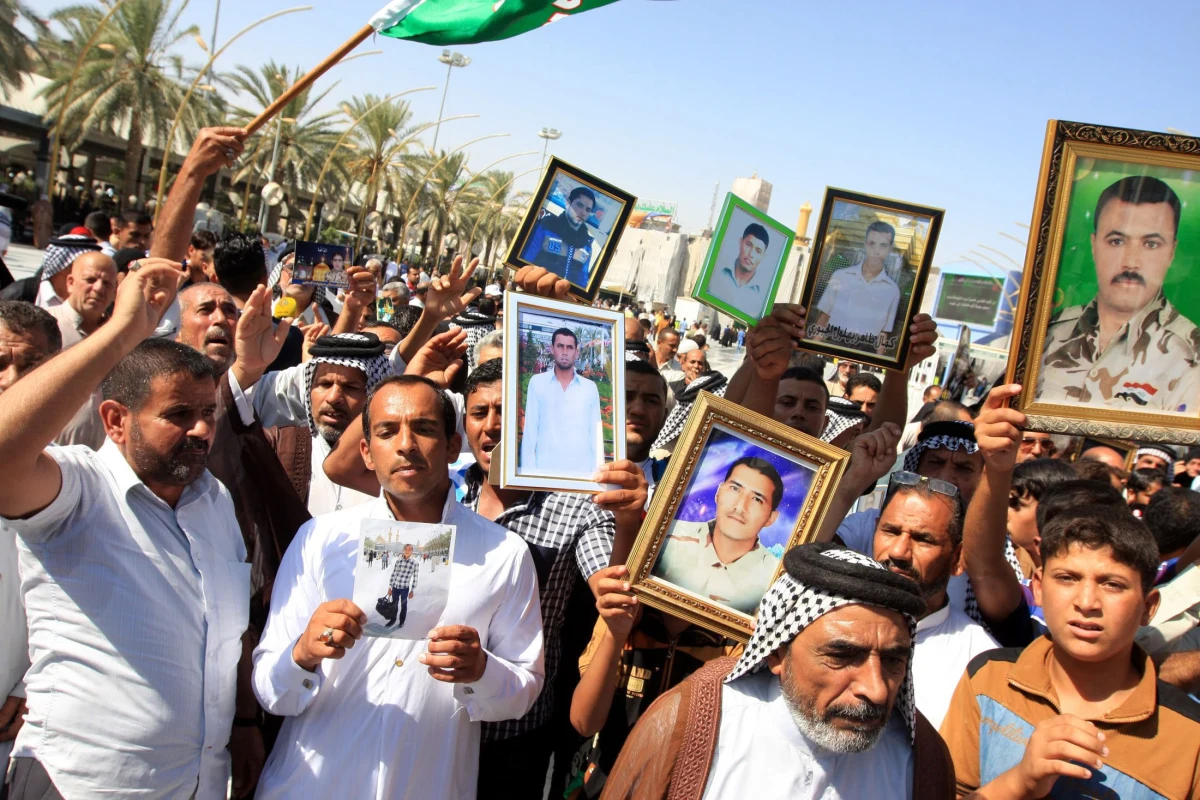 Bojownicy dżihadystycznej, sunnickiej organizacji zbrojnej Państwo Islamskie wykonali w weekend na północy Iraku egzekucję na ośmiu sunnitach za rzekome spiskowanie przeciwko tej organizacji. Informację przekazał agencji Reutera świadek zajścia.