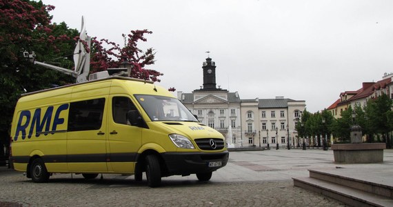 Włodawa, Zduńska Wola, Jabłonowo Pomorskie, Tykocin, Sanok, a może Bogatynia? To Wy zdecydujecie, skąd w najbliższą sobotę nadamy Twoje Miasto w Faktach RMF FM. Nasi reporterzy co tydzień odwiedzają miejscowość, którą słuchacze RMF FM i użytkownicy RMF 24 wybiorą spośród nadesłanych propozycji. Głosowanie trwa do czwartku do godziny 12!