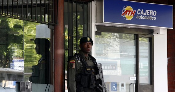 Atak na patrol policji w północnej Kolumbii. Zginęło co najmniej siedmiu funkcjonariuszy, a pięciu zostało rannych - poinformowały we wtorek lokalne władze. Według policji, za tym atakiem stoją rebelianci z Rewolucyjnych Sił Zbrojnych Kolumbii (FARC).
