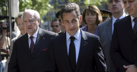Były prezydent Francji Nicolas Sarkozy ogłosił na Facebooku swój powrót do polityki. Ma nadzieje na objęcie przewodnictwa głównej partii opozycyjnej - centroprawicowej UMP oraz na wystartowanie w wyborach prezydenckich w 2017 roku. 