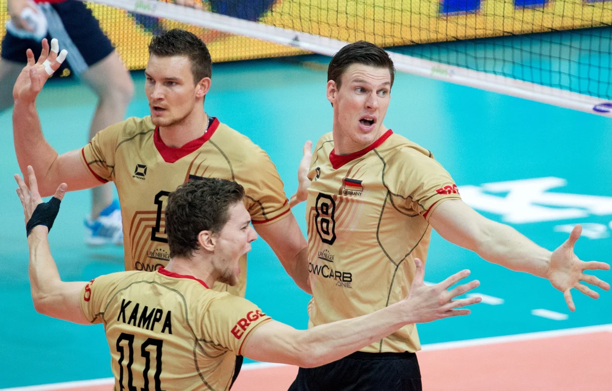 Sen o tytule się nie ziścił - tak media za Odrą komentują wynik wczorajszego półfinału siatkarskich mistrzostw świata. Niemcy ulegli naszym siatkarzom 1:3 i dziś muszą skupić się na walce o brąz. Przed meczem z Francją analizują jednak sobotnie, zaskakująco zacięte spotkanie.