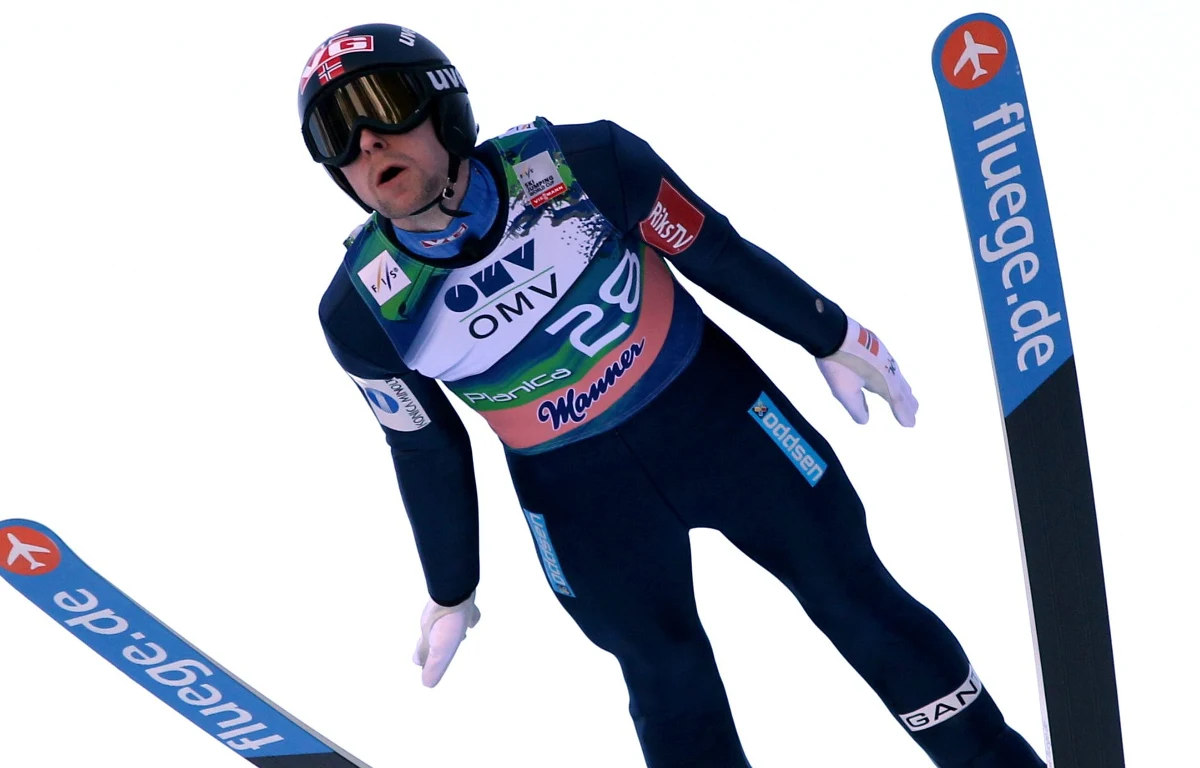 Norweski skoczek narciarski Anders Jacobsen stracił prawo jazdy po przekroczeniu szybkości o... 14 kilometrów, w miejscu ograniczenia do 50 kilometrów na godzinę. Zapłacił - w przeliczeniu - 1500 zł grzywny. 