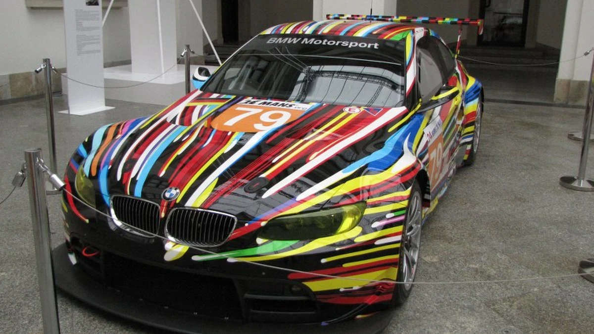 Od 23 września na dziedzińcu Centrum Sztuki Współczesnej Zamek Ujazdowski w Warszawie po raz pierwszy w Polsce będzie można obejrzeć prezentację Kolekcji BMW Art Car. Kolekcja obejmuje kreacje modeli BMW autorstwa światowej sławy artystów, m.in Andy Warhola. 