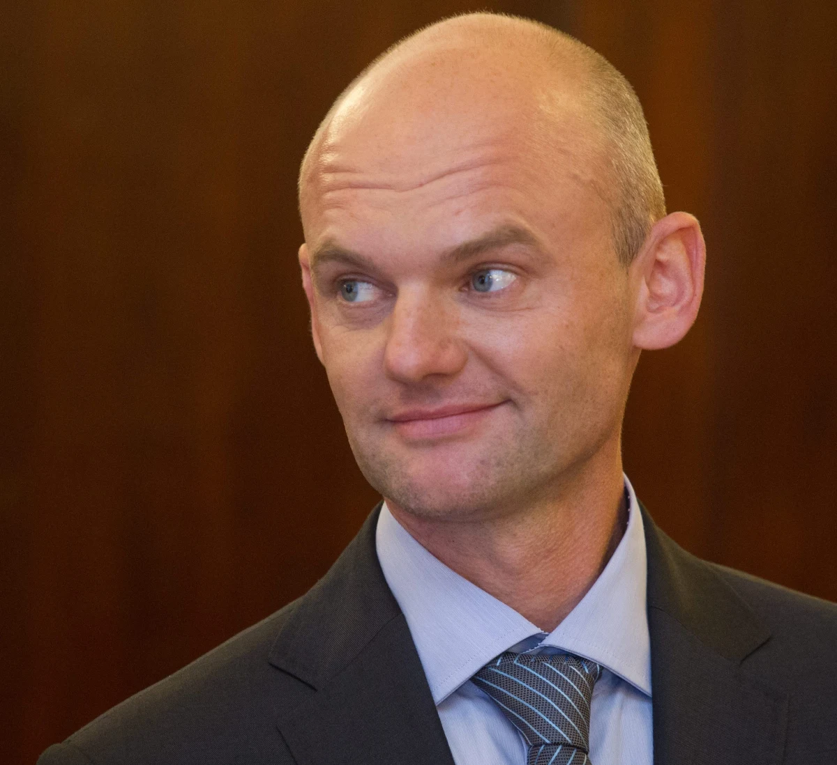 Ruch Autonomii Śląska przedstawił swojego kandydata na prezydenta Katowic. Jest nim Aleksander Uszok, krewny rządzącego od 16 lat Katowicami Piotra Uszoka, który w ubiegłym tygodniu poinformował, że nie będzie się ubiegał o reelekcję.