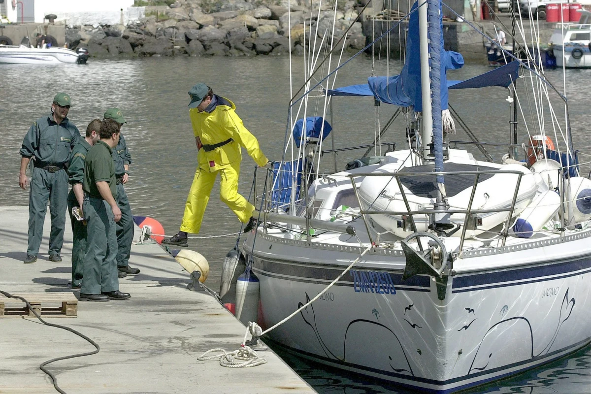 W nocy z czwartku na piątek niedaleko Lizbony zostało zatrzymanych dwóch Hiszpanów. Na pokładzie jachtu, którym żeglowali, znaleziono 450 kg kokainy. Zatrzymani mają 24 i 31 lat.